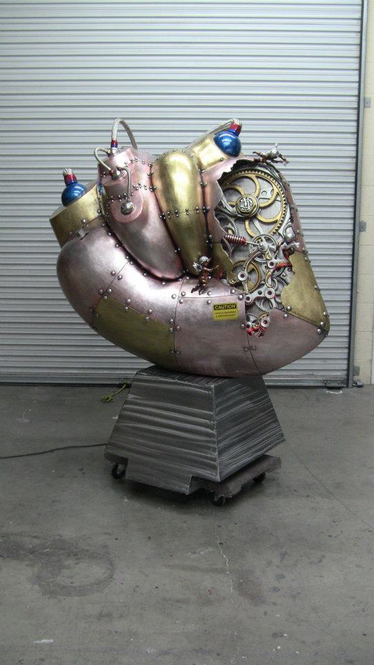 A childrens hospital in Vegas gets a stunning 5 foot tall heart sculpture with working gears A childrens hospital in Vegas gets a stunning 5 foot tall heart sculpture with working gears