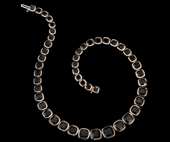Angelina Jolie teams up with Robert Procop for a jewelry collection Angelina Jolie teams up with Robert Procop for a jewelry collection