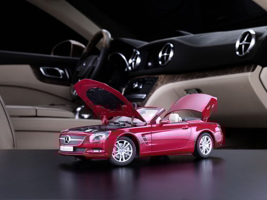 Mercedes Benz SL miniature collection for car enthusiasts Mercedes Benz SL miniature collection for car enthusiasts