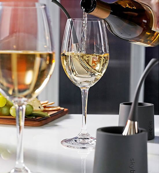 The art of wine chilling revolutionized with the Skybar Chill Wine Drop