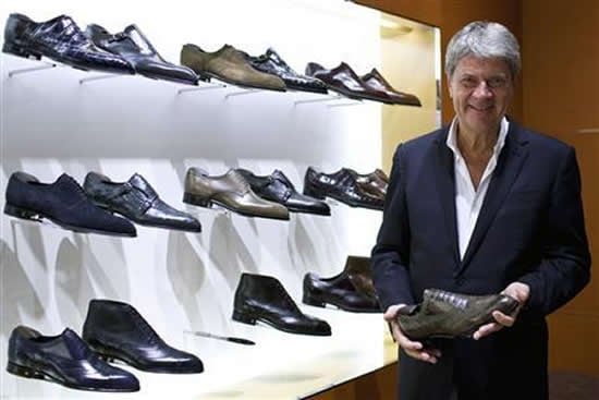 Louis Vuittons China maison offers customized leather creations Louis Vuittons China maison offers customized leather creations