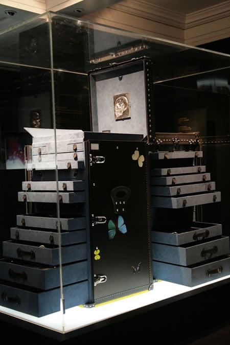 Louis Vuitton and Damien Hirst create exquisite twin trunks for surgical instruments Louis Vuitton and Damien Hirst create exquisite twin trunks for surgical instruments