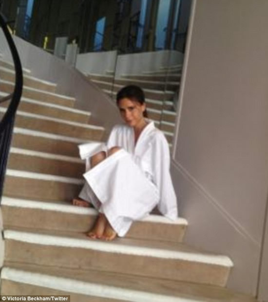 Victoria Beckham poses at Coco Chanel’s house Victoria Beckham poses at Coco Chanel’s house