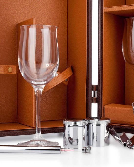 Wine Traveling Set to enjoy your drink on the go Wine Traveling Set to enjoy your drink on the go