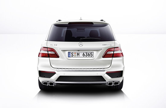 2012-Mercedes-Benz-ML63-AMG-4.jpg