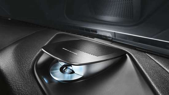 BMW-6-Series-Coupé-with-bang-and-olufsen3.jpg