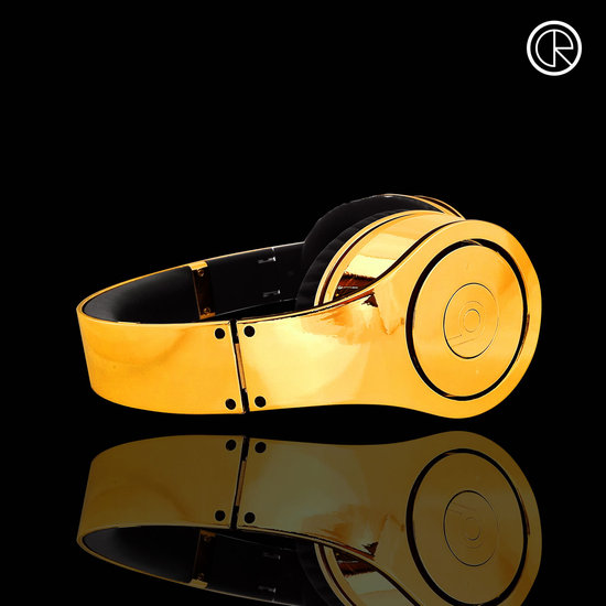 CrystalRocked_Gold-plated-Dr-Dre-Beats-Studio-Headphones-2.jpg