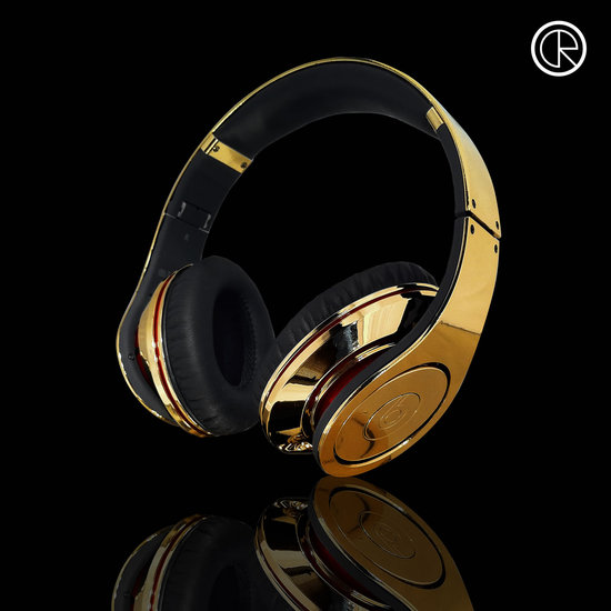 CrystalRocked_Gold-plated-Dr-Dre-Beats-Studio-Headphones-3.jpg