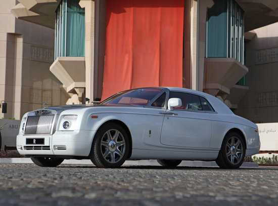 Customized_2010_RollsRoyce_Phantom2.jpg