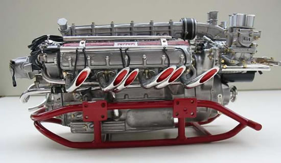 Ferrari-V12-powered-1953-Arno-XI-motor-racing-boat-to-be-auctioned-at-RM-Auctions-during-2012-F1-Monaco-GP-2.jpg