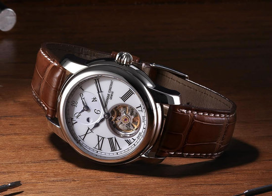 Frederique-Constant-Heart-Beat-Manufacture-GMT-Automatic-4.jpg