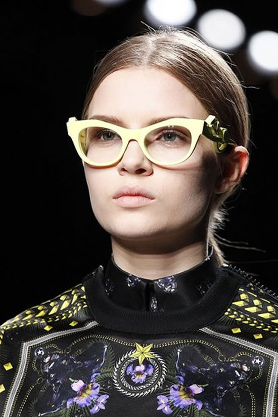 Givenchy-retro-inspired-glasses-2.jpg