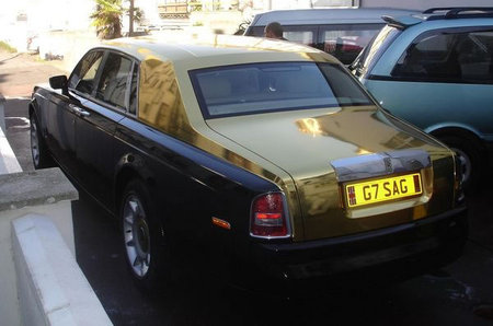 Gold_painted_Rolls_Royce_5.jpg