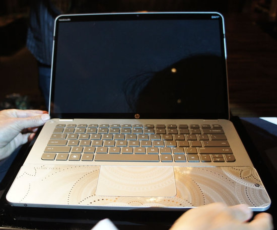 HP-and-Marchesa-Limited-Edition-Swarovski-Laptop-6.jpg