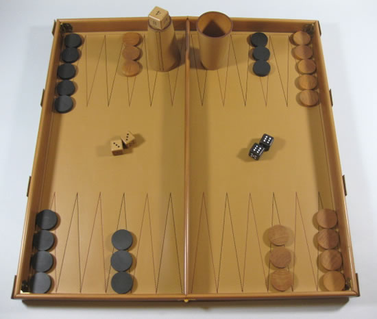 Leather_Backgammon-set-3.jpg