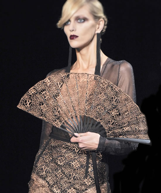 Louis-Vuitton-Chinoiserie-Fan2.jpg