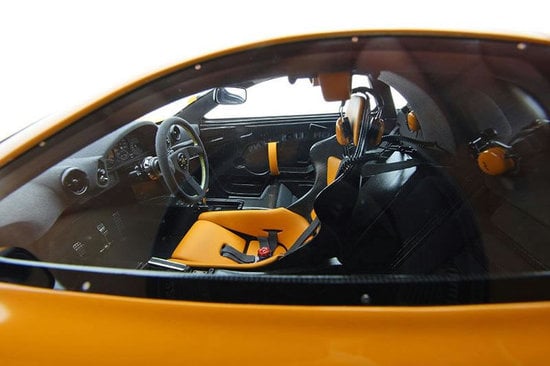 McLaren-F1-LM-1-8-scaled-model-5.jpg