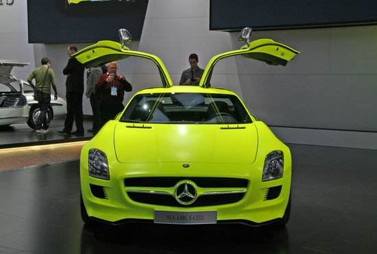 Mercedes-SLS-AMG-E-Cell-Supercar-3.jpg