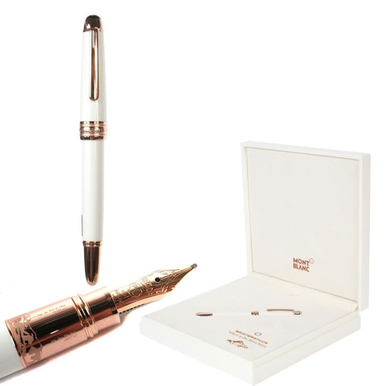 Montblanc_white_collection_of_the_Meisterstück_1.jpg