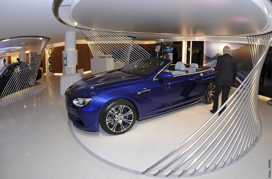 New-BMW-Brand-Store-opens-up-in-Paris-5.jpg