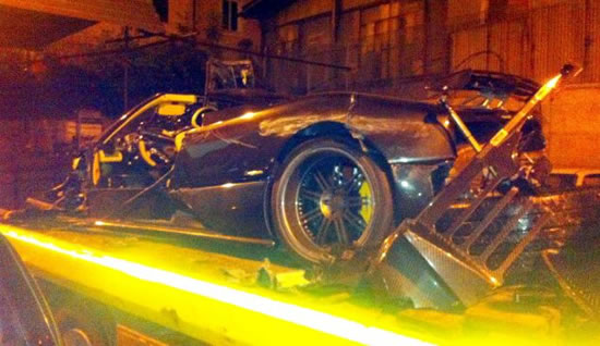 Pagani-Zonda-F-Clubsport-Roadster-accident2.jpg