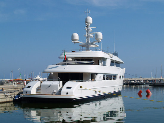 Superyacht-Baron-Trenck-2.jpg