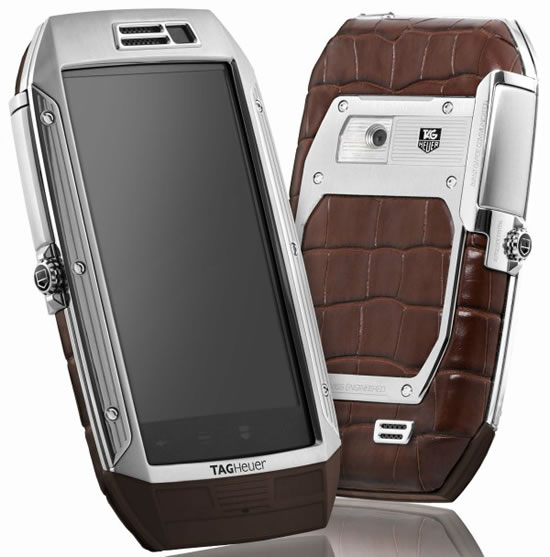 Tag-Heuer-Link-Smartphone-2.jpg