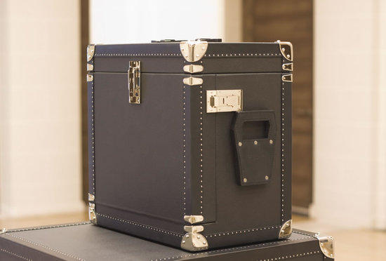 travel watch trunk