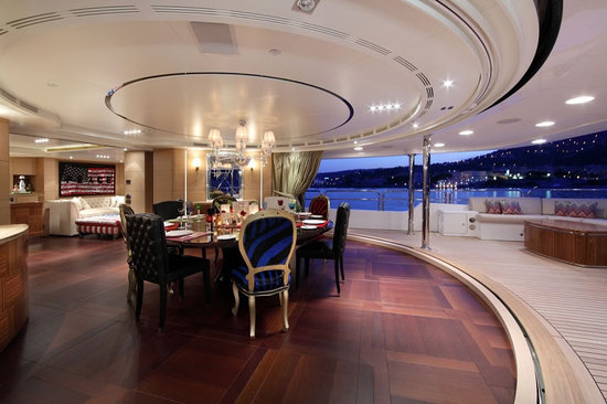 Uber-luxurious-Motor-Yacht-Satori-9.jpg