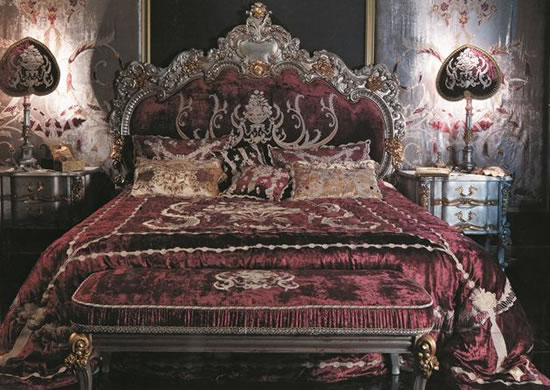 Versace-Home-and-Italian-furniture-3.jpg