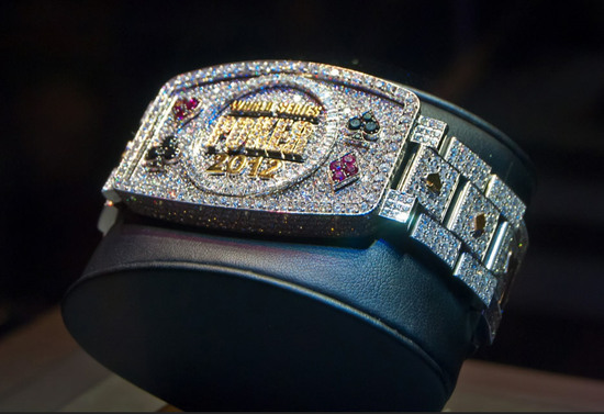 World-Series-of-Poker-bracelet-2012-3.jpg