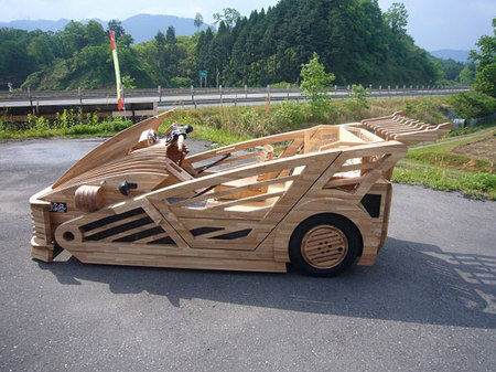 World’s_first_wooden_car2.jpg