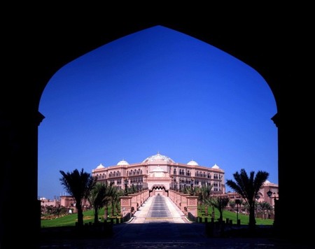 emirates_palace_2.jpg