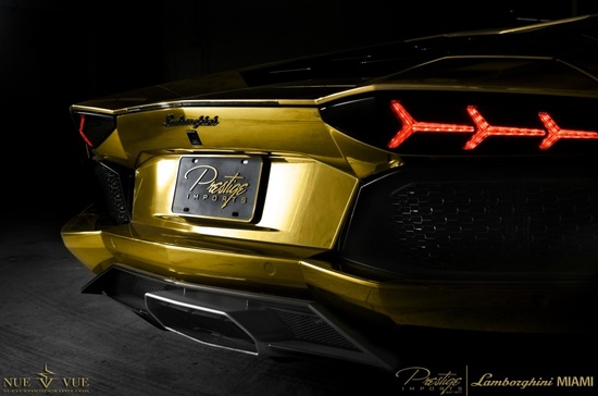 good-gold-aventador-edition-4.jpg