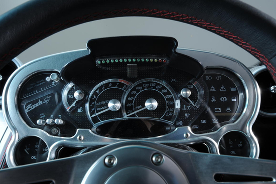 pagani-zonda-c12-16.jpg