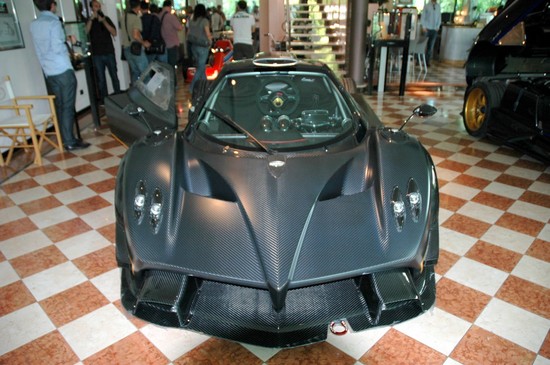 pagani-zonda-r-evo-1.jpg