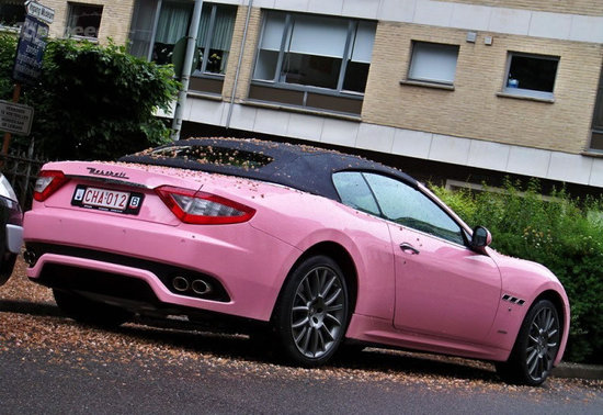 pink-Maserati-GranCabrio-2.jpg