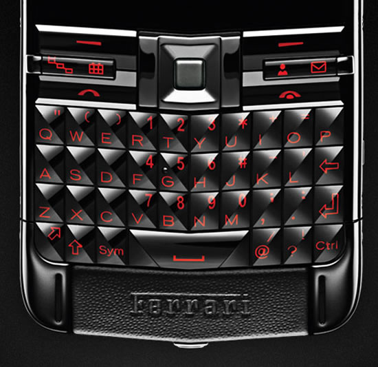 vertu_constellation_quest_ferrari_handset_1.jpg